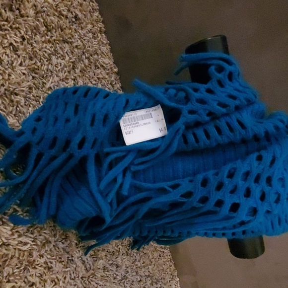 Teal Infinity Scarf - Picture 3 of 3